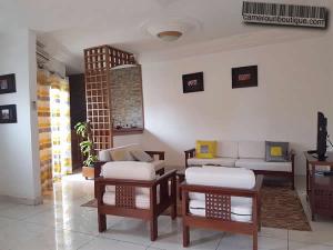 Studio meublé F2 climatisé à Bonanjo Douala